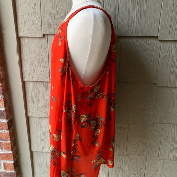 Floral Top - Picture 2 of 4